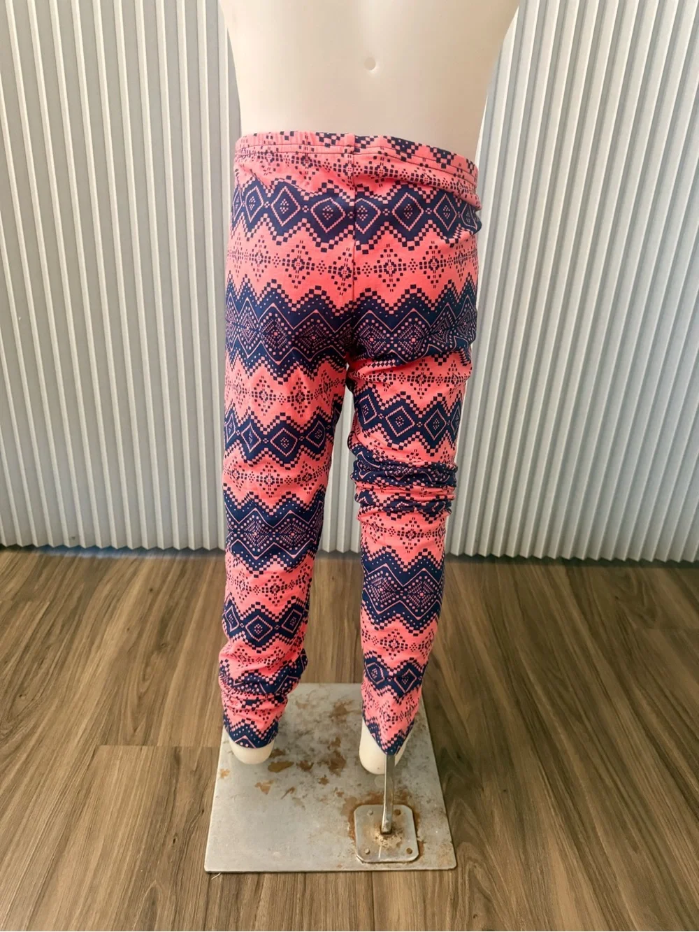 Old Navy Pink and Navy Geometric Print Kids' Leggings